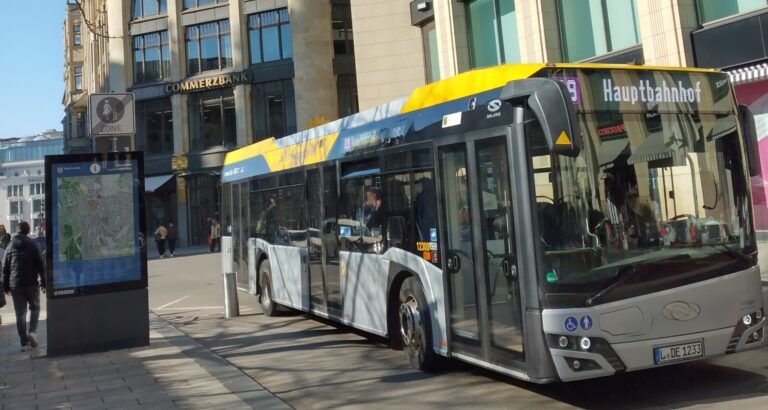 Änderungsantrag zur Informationsvorlage – VIII-Ifo-02085 – Aktuelle Entwicklungen im “Liniennetz der Zukunft”